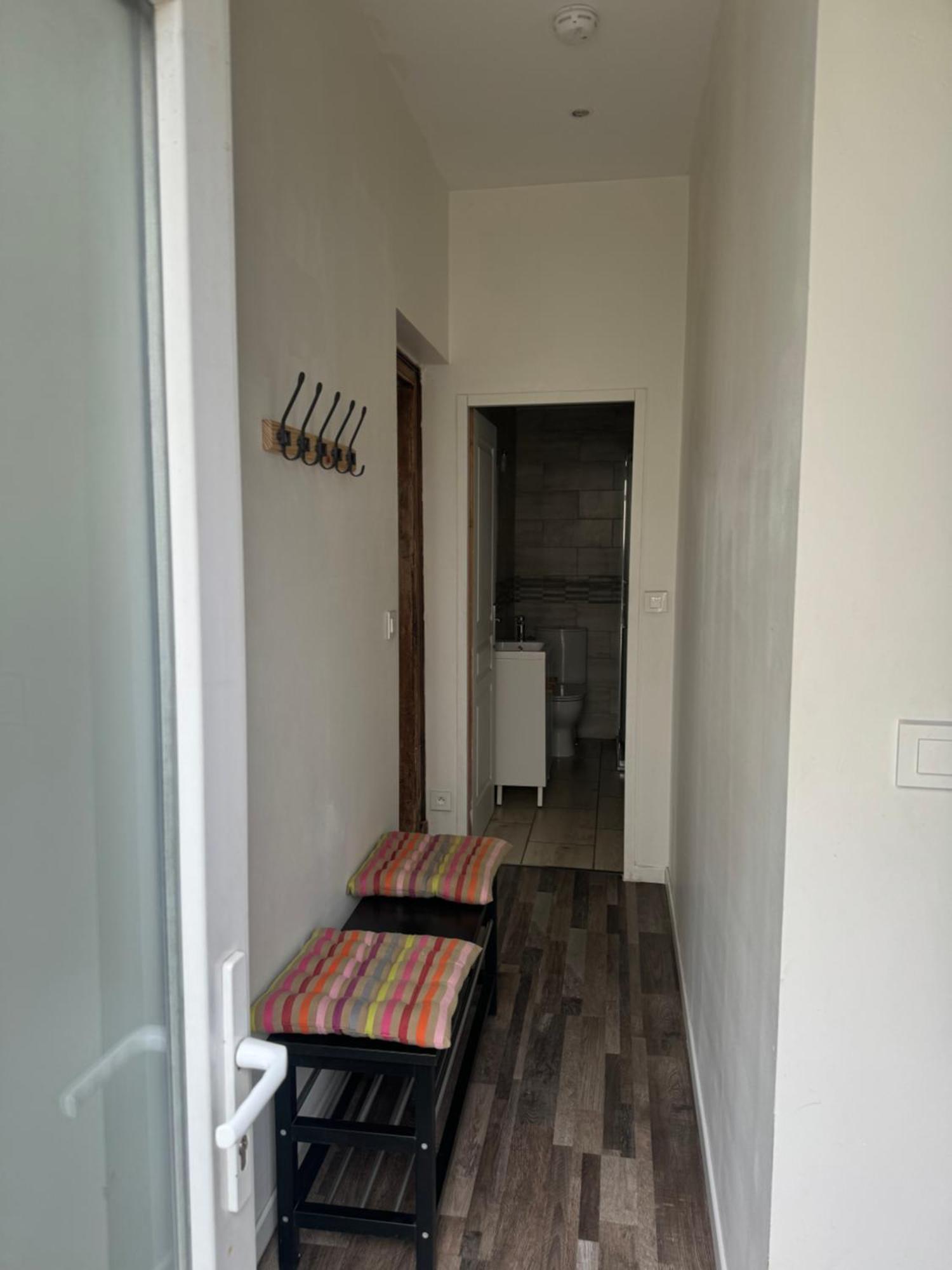 Philomene Apartment Ромили-сюр-Сен Екстериор снимка