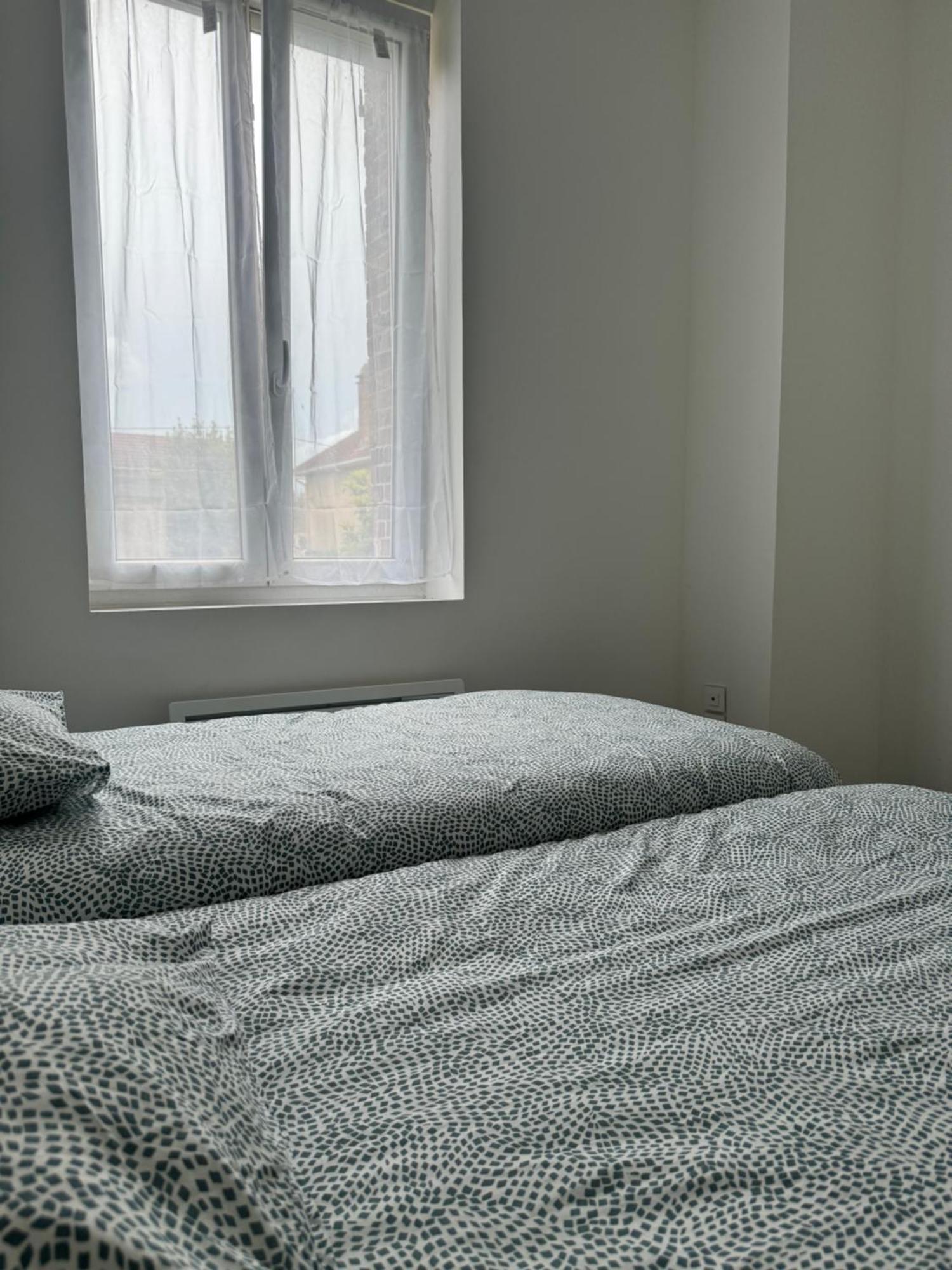 Philomene Apartment Ромили-сюр-Сен Екстериор снимка